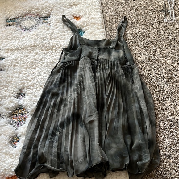 Beautiful tie dye dress! - Picture 3 of 3